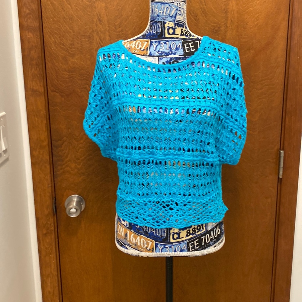 Heart and crush crochet  crop t shirt size large